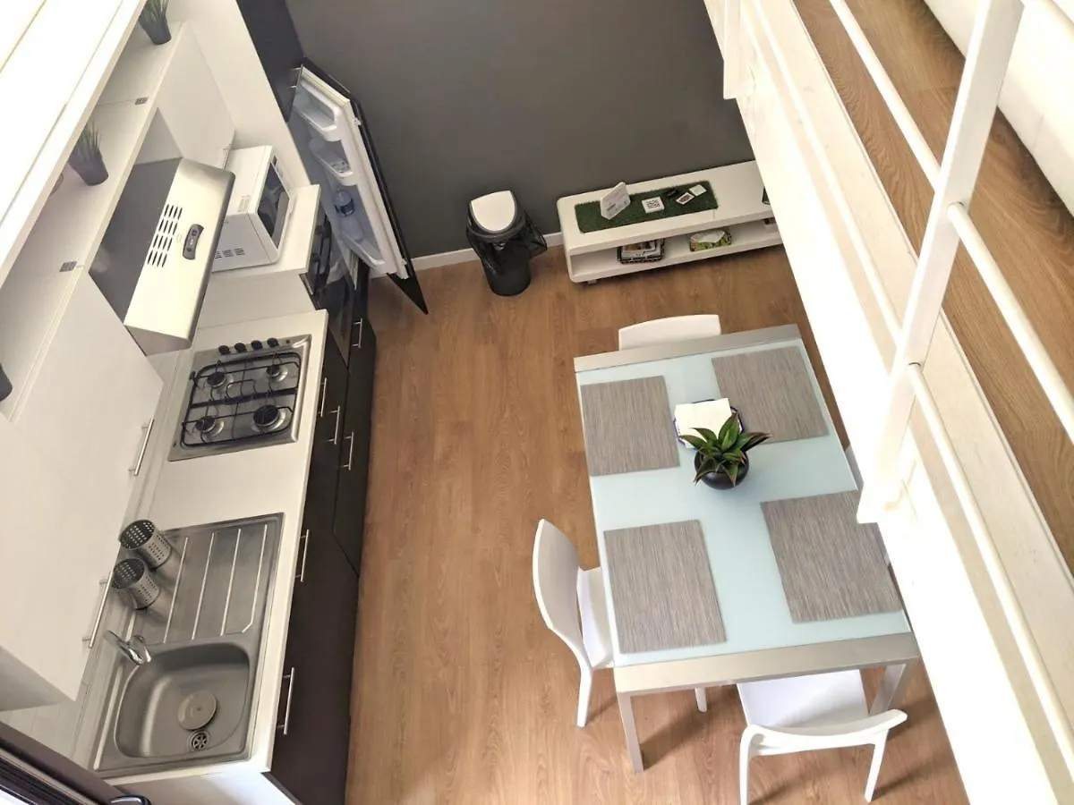 Appartamento Ottomood House Aeroporto di Catania Fontana Rossa